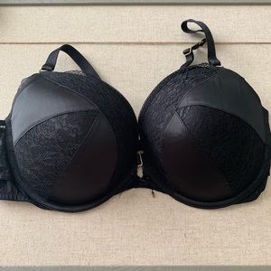 Black lace plunge push up